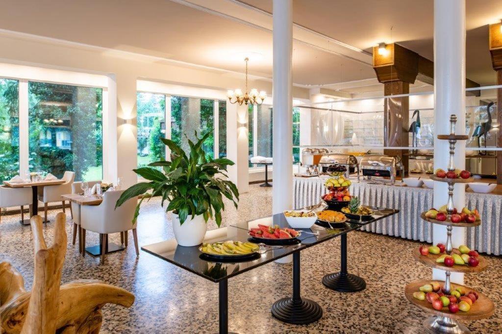 Promenaden-Strandhotel Marolt Sankt Kanzian am Klopeiner See Zewnętrze zdjęcie