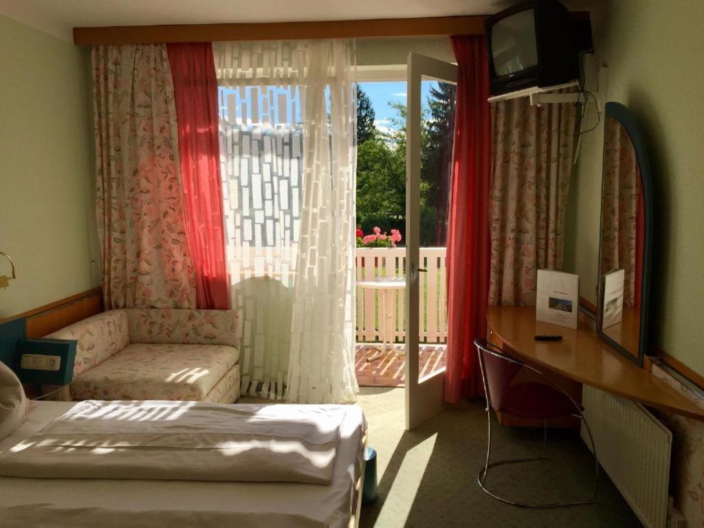 Promenaden-Strandhotel Marolt Sankt Kanzian am Klopeiner See Zewnętrze zdjęcie